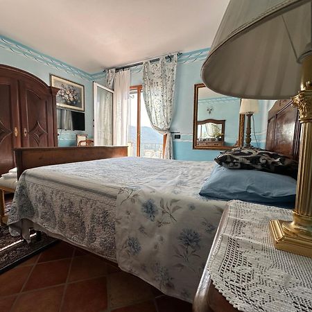 Villa Anna Torria Luaran gambar