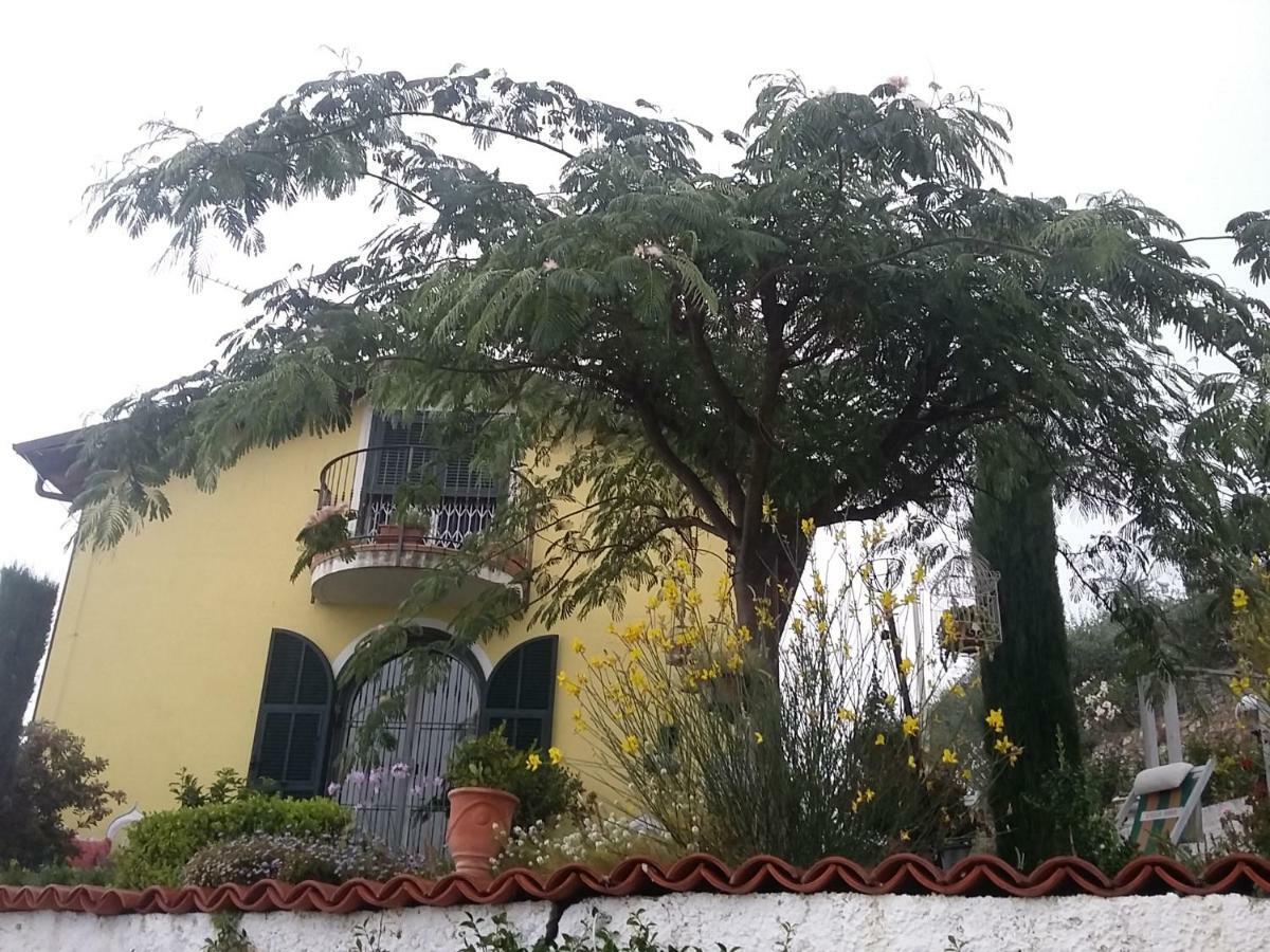 Villa Anna Torria Luaran gambar