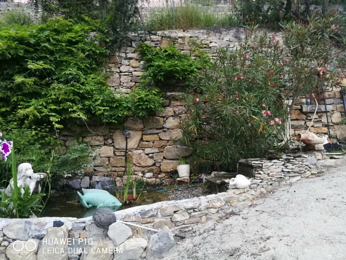 Villa Anna Torria Luaran gambar